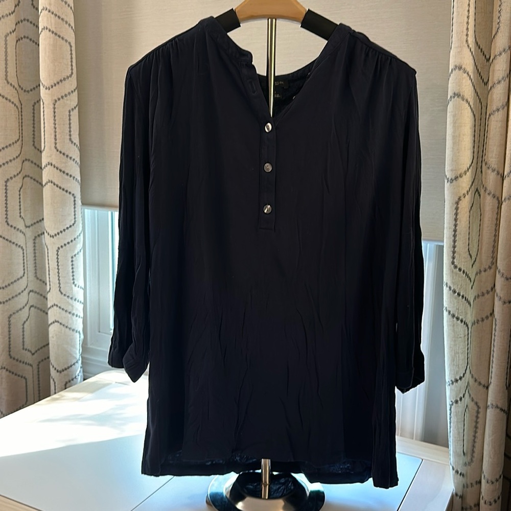 Ann Taylor Factory Navy Blue Henley Style Button Neck ¾ Sleeve Shirt L